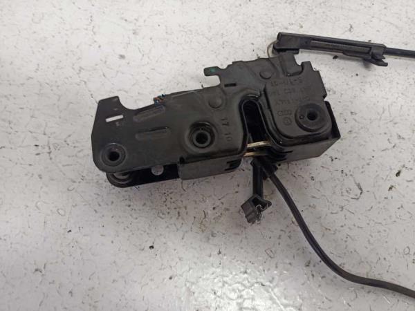 GACHE DE CAPOT AUDI A4/ A5/ Q5 2007-2016 - Vue 3